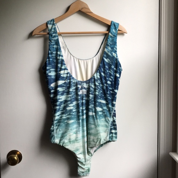 Hurley X Clark Little Women’s One Piece Swimsuit Bodysuit NWT Cheeky bottom sz L - Picture 7 of 9